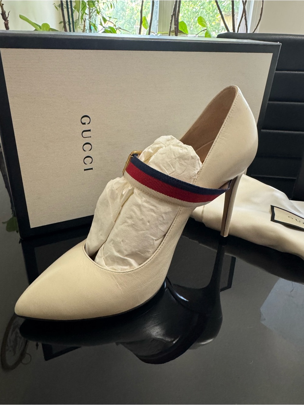 Gucci Ivory Leather Mary Jane Pump with Blue-Red Web Strap